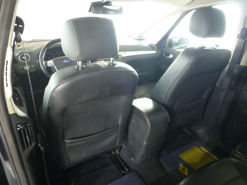 Ford S-MAX (2011) 2,2TDCI-147KW*VYHŘ.SEDADLA - fotka 15 z 25