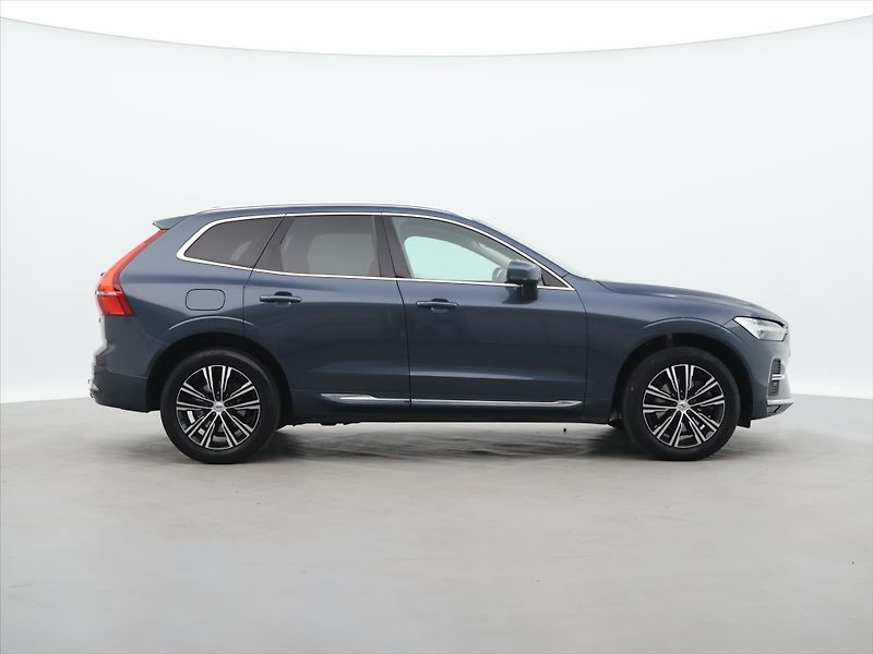 Volvo XC60 2,0 B4 AWD CZ Inscription DPH - fotka 8 z 33