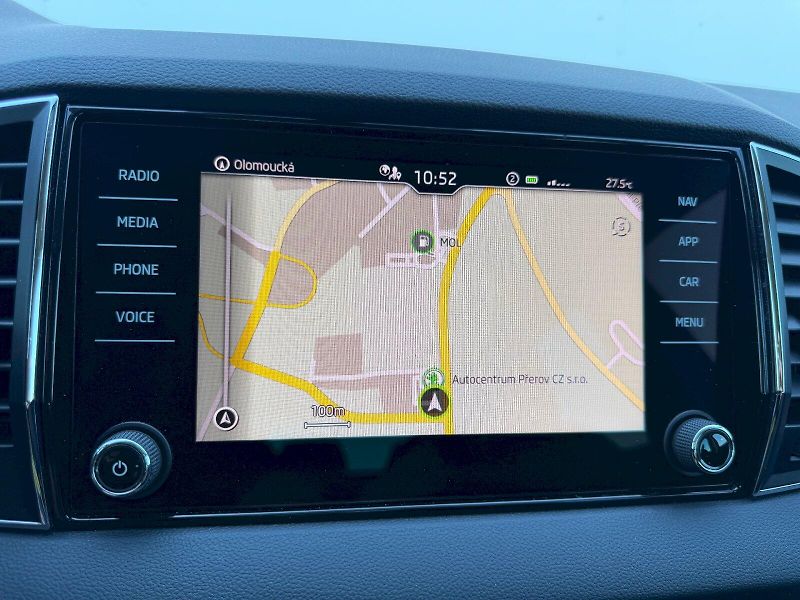 Škoda Karoq (2022) 1.5 TSI 110kW DSG Style Plus - fotka 19 z 35