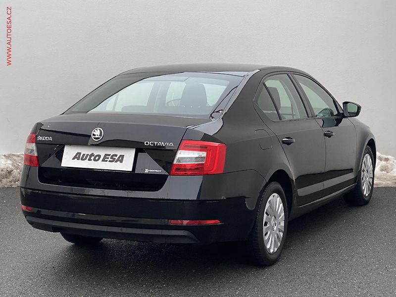 Škoda Octavia (2019) 1.6 TDi, ČR, Ambition, +kola - fotka 4 z 17