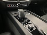 Volvo XC60 B4 AWD BRIGHT PLUS AUT CZ - náhled 27