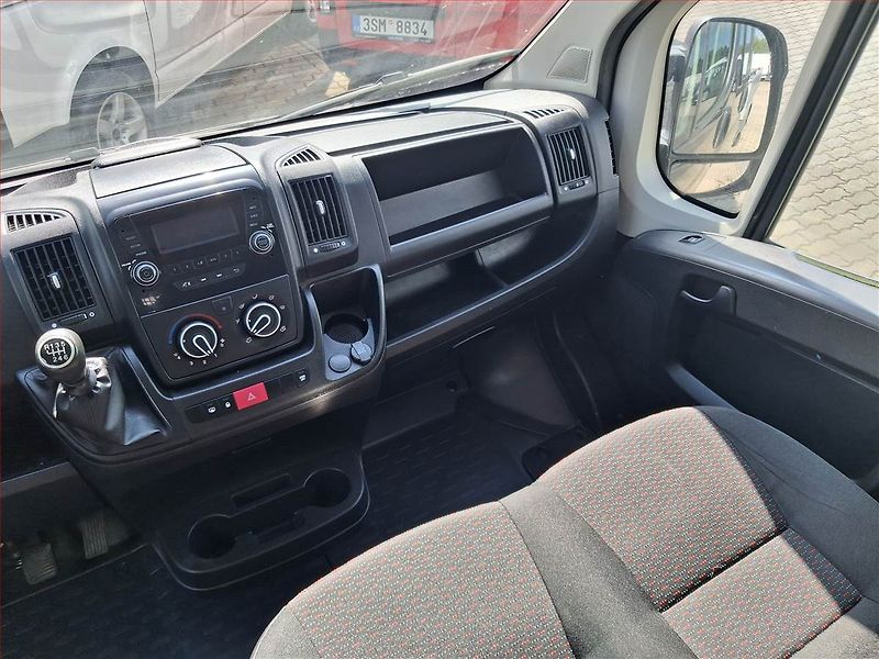 Citroën Jumper (2020) 2.2 BlueHDi, Valník - fotka 8 z 13