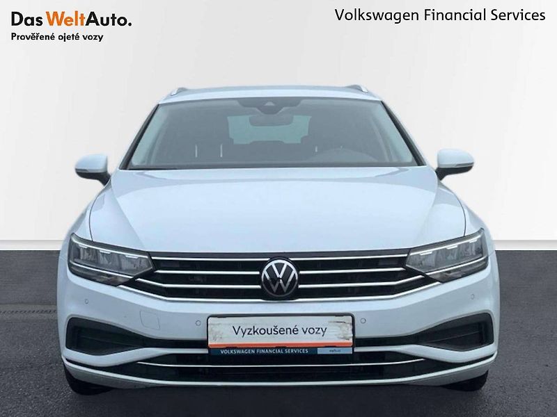 Volkswagen Passat (2022) Variant Business 1.5 TSI - fotka 4 z 20