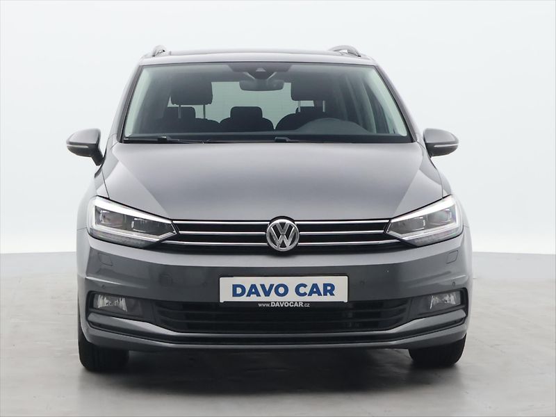 Volkswagen Touran 2,0 TDI DSG Parorama Navi - fotka 2 z 28