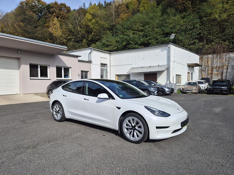 Tesla Model 3 STANDART RANGE 208kw SOH 94 % - fotografie inzerátu