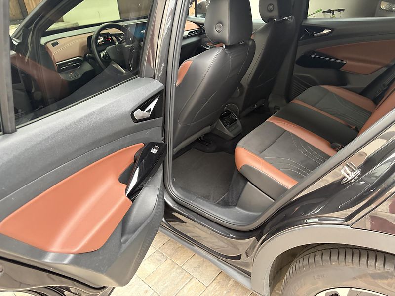Volkswagen ID.4 (2021) Pro, 77kwh,p.kamera,Matrix - fotka 9 z 14