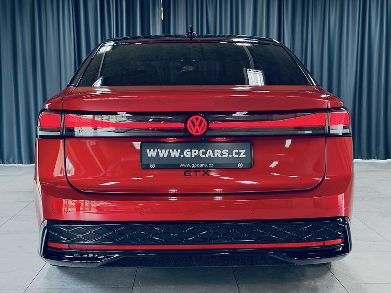 Volkswagen ID.7 (2025) GTX*4M*ZÁRUKA*TAŽNÉ*HEADUP*MAX - fotka 6 z 41