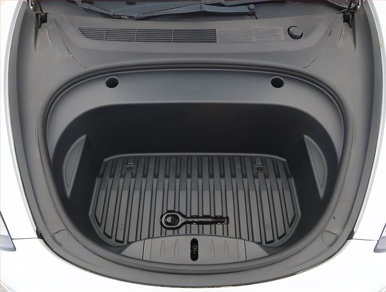 Tesla Model 3 (2020) Long Range 4WD 78kWh, SoH 89% - fotka 15 z 31