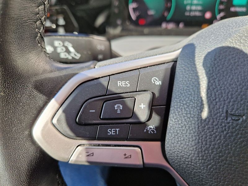 Volkswagen Golf Style 1.5 TSI - fotka 20 z 36