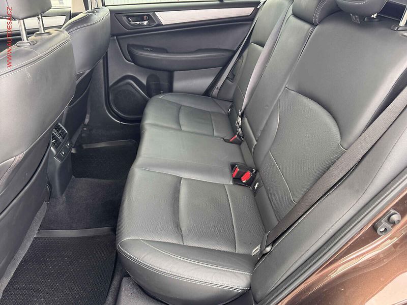 Subaru Outback (2017) 2.5i 4x4, 2.maj,ČR, AT, kůže - fotka 10 z 17