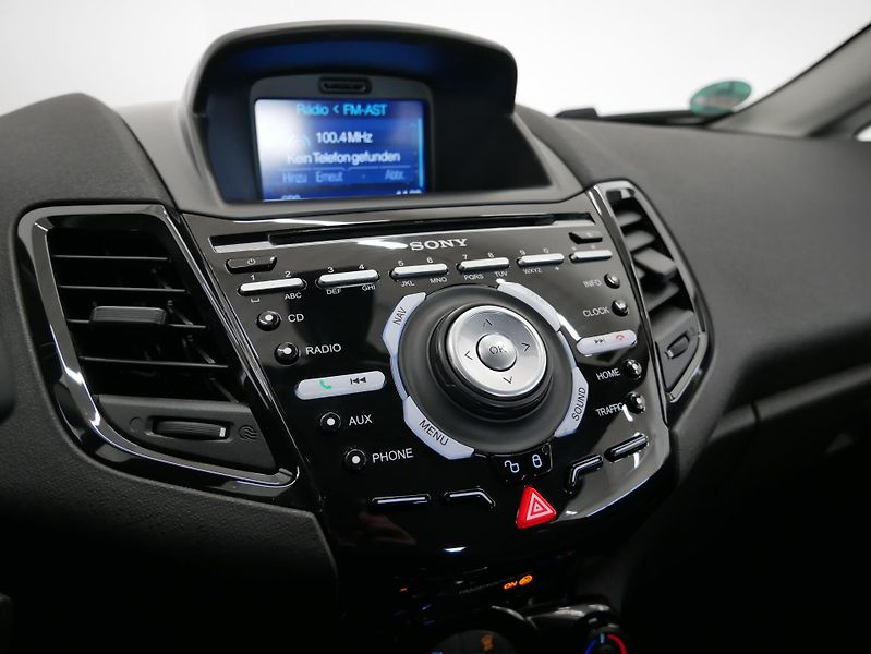 Ford Fiesta - fotka 18 z 22