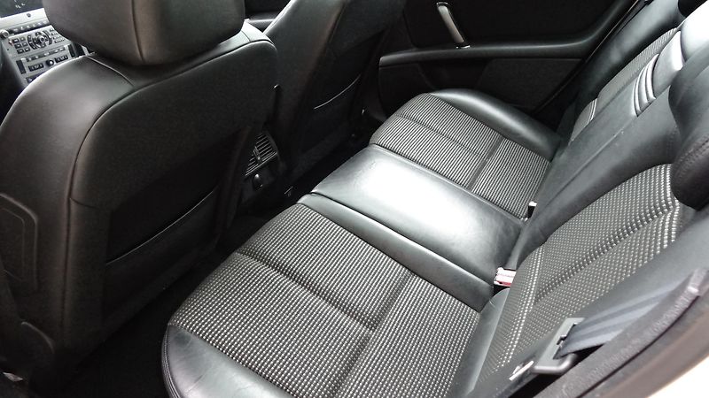 Peugeot 407 407 SW 2.0TDi Navi, rezervace - fotka 7 z 10