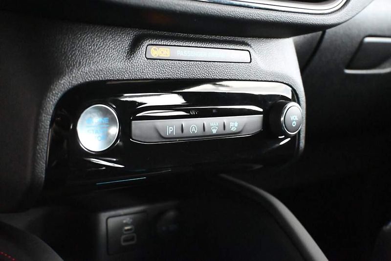 Ford Kuga (2024) 1.5 ST-LINE LED Virtual Kamera - fotka 23 z 33