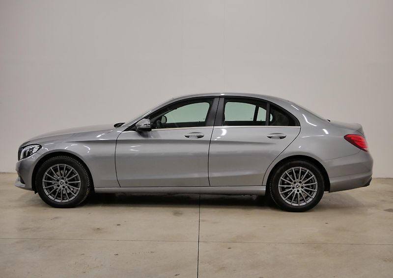 Mercedes-Benz Třídy C - fotka 3 z 25