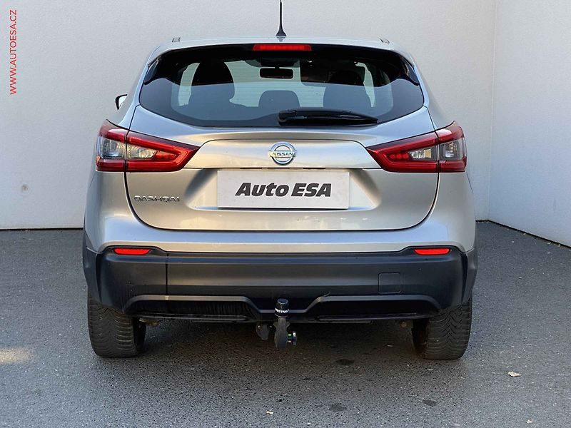 Nissan Qashqai (2017) 1.5dCi, Visia, TZ - fotka 5 z 15
