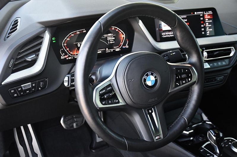 BMW Řada 2 218d M-SPORT 1M ČR - fotka 16 z 40