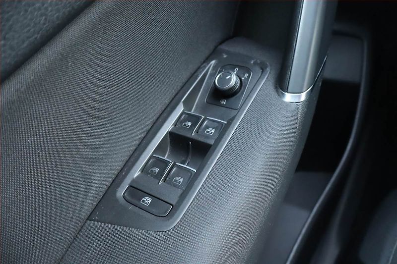 Volkswagen Touran (2017) Comfortline 1.2 TSI, Tempomat - fotka 18 z 21