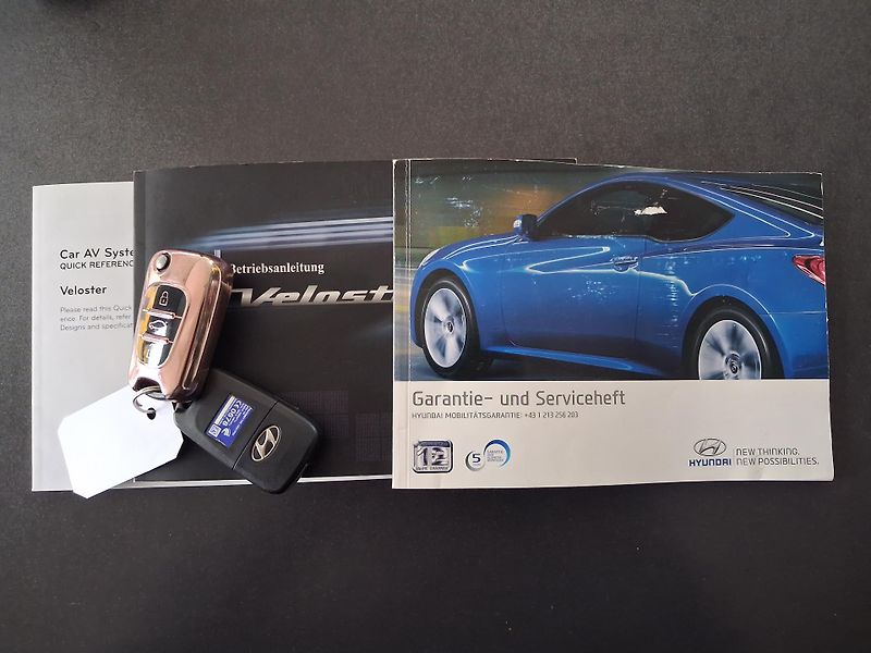 Hyundai Veloster (2011) 1,6GDi SERVISKA GARANCE 2xKOLA - fotka 32 z 43