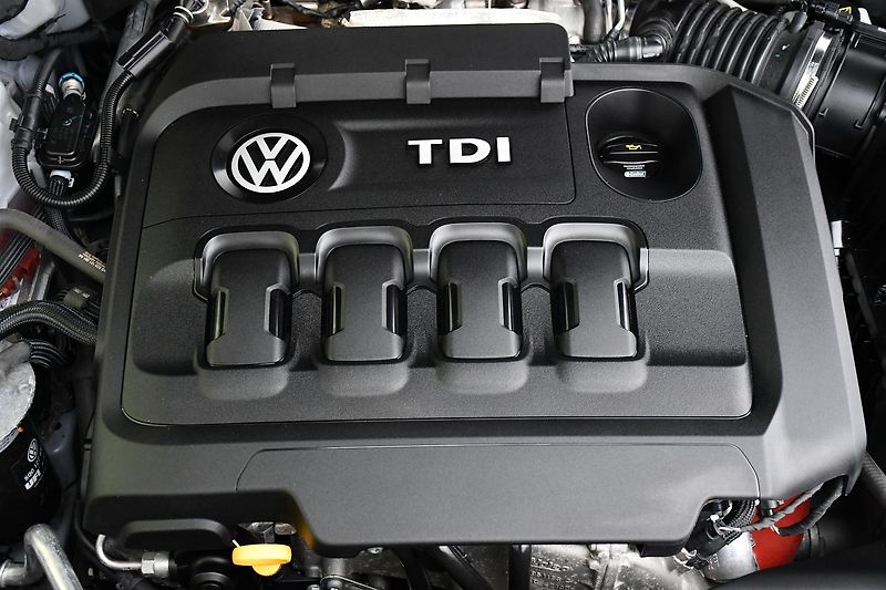Volkswagen Arteon 2,0 BiTDI 4MOTION DSG ELEGANCE - fotka 39 z 40
