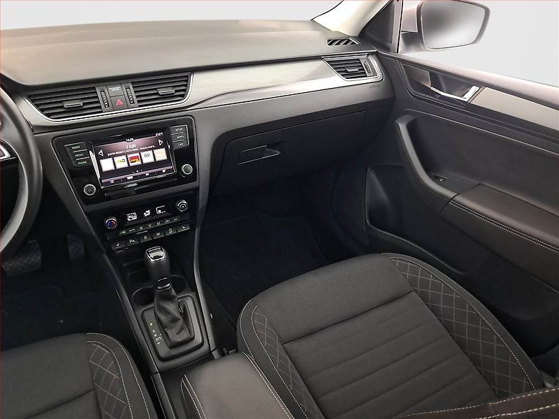 Škoda Rapid (2018) Style Plus 1.0 TSI, Automat - fotka 8 z 19