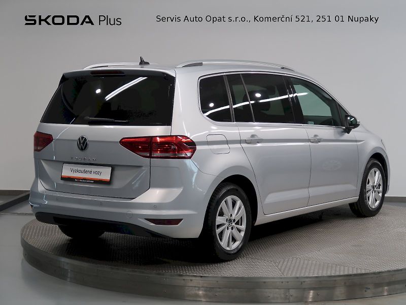 Volkswagen Touran (2022) HIGHLINE 1.5TSI 110KW EVO - fotka 2 z 41