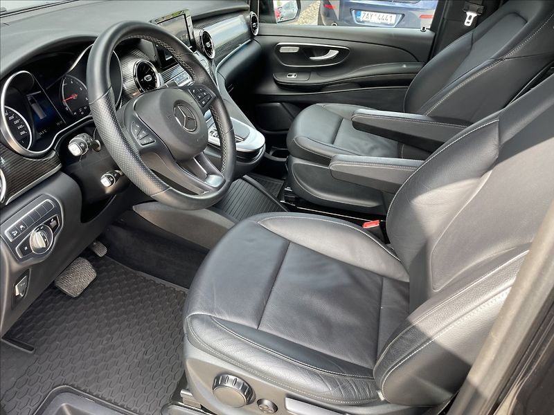 Mercedes-Benz Třídy V 2,0 250d 4MATIC LONG ČR.1.MAJ. - fotka 19 z 37