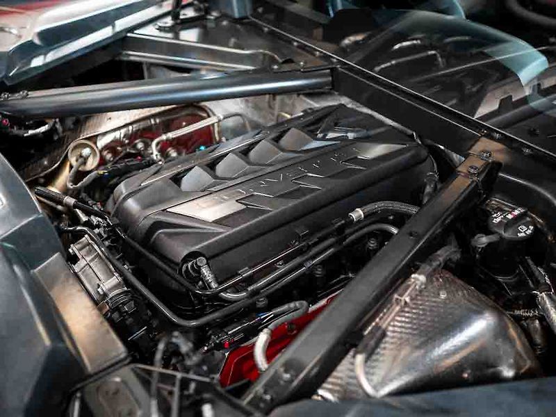 Chevrolet Corvette (2026) 6.2 Stingray 3LT Z51 Facelift - fotka 7 z 39