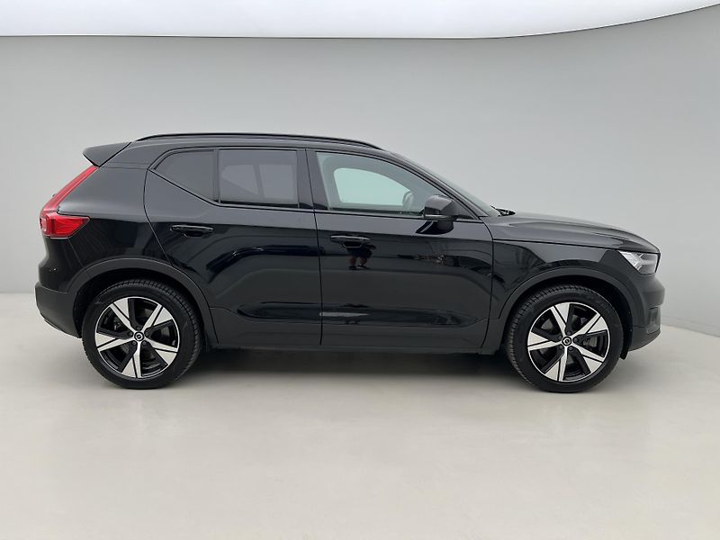 Volvo XC40 AWD TWIN MOTOR RECHARGE - fotka 10 z 44