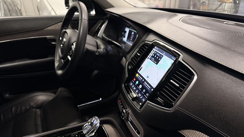 Volvo XC90 (2022) B5 ,ČR, Plus Dark,ventilace - fotka 36 z 72