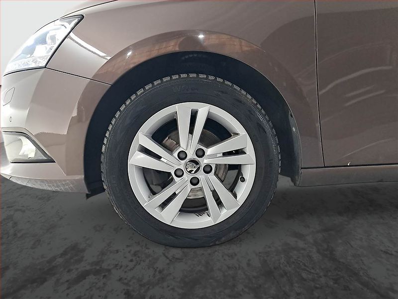 Škoda Fabia (2019) Style 1.0 TSI, Park. senzory - fotka 14 z 19