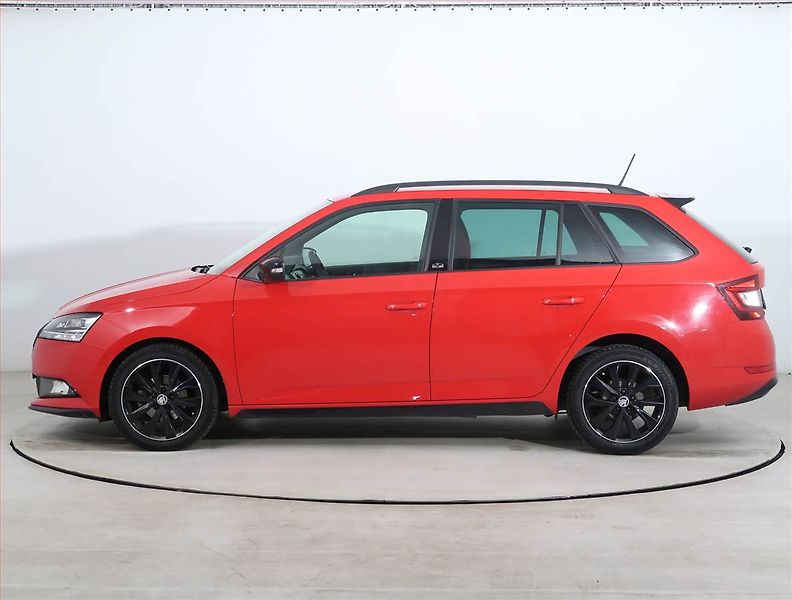 Škoda Fabia (2021) Monte Carlo 1.0 TSI - fotka 3 z 21