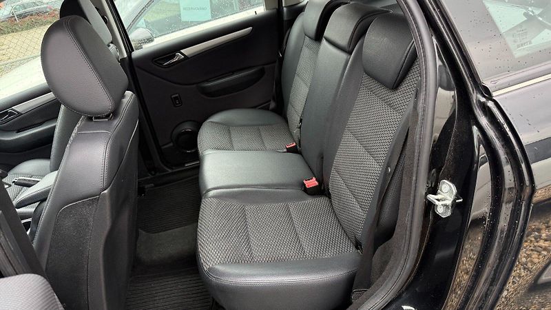 Mercedes-Benz Třídy B (2009) B180i 85kW *Klima*PDC* - fotka 17 z 22