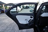 Mercedes-Benz Třídy A A 180d AMG/7AT/kůže/Designo/ČR - náhled 15