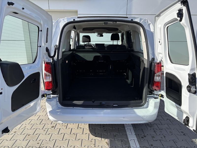 Toyota ProAce City Verso (2026) LONG BUSINESS 1,5D MAN6 - fotka 9 z 14