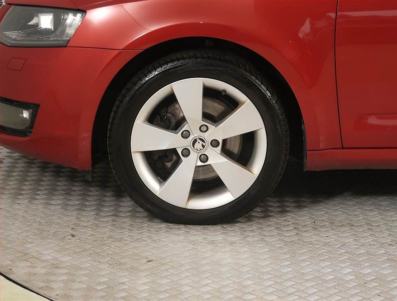 Škoda Octavia (2015) Ambition Plus 2.0 TDI, 4X4 - fotka 15 z 19