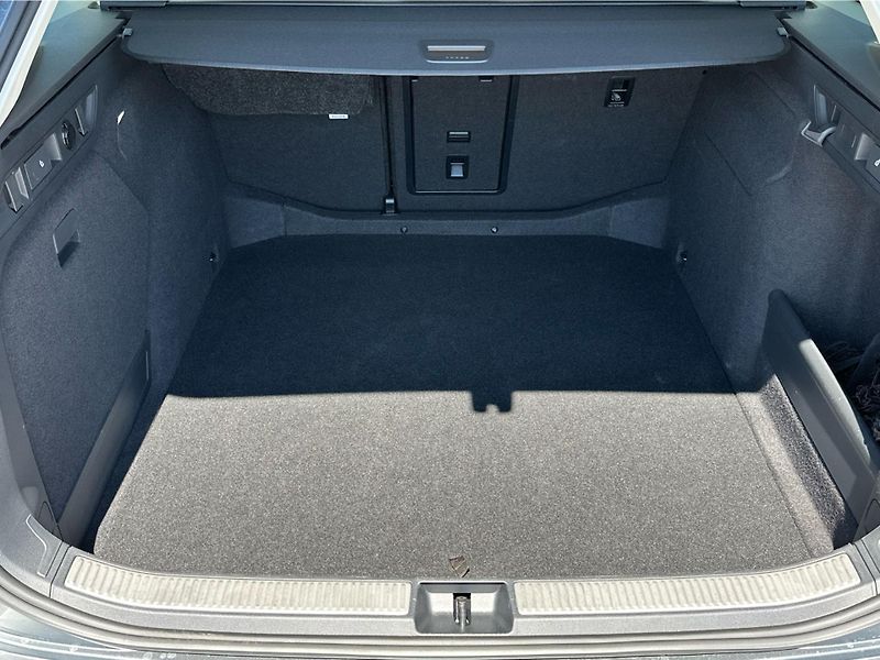 Škoda Superb 2,0 TDI / 110 kW L&K DSG, Nez. - fotka 13 z 22