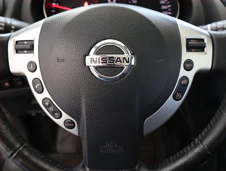 Nissan Qashqai (2012) 1.6 dCi, 4X4, Navi, Tempomat - fotka 12 z 23