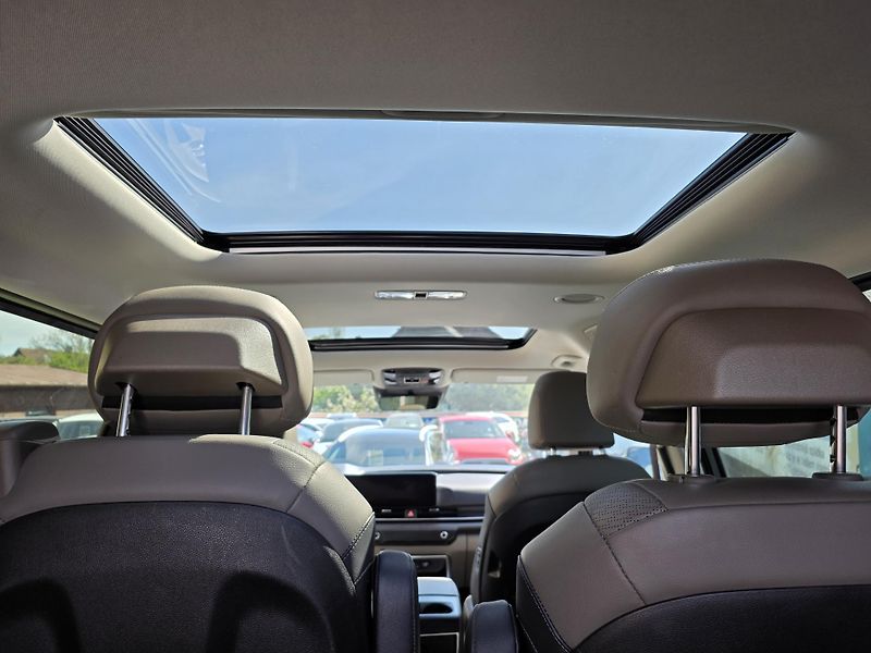 Kia Carnival 2,2-7 MÍST-ODBĚR 10/2026-TAŽNÉ - fotka 4 z 18