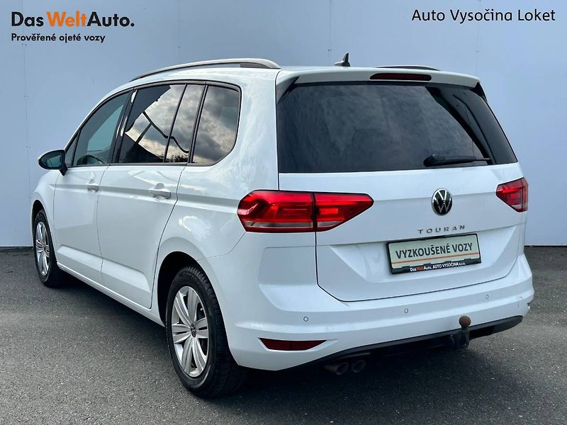 Volkswagen Touran (2022) 2.0 TDI 110kW DSG tažné - fotka 29 z 35