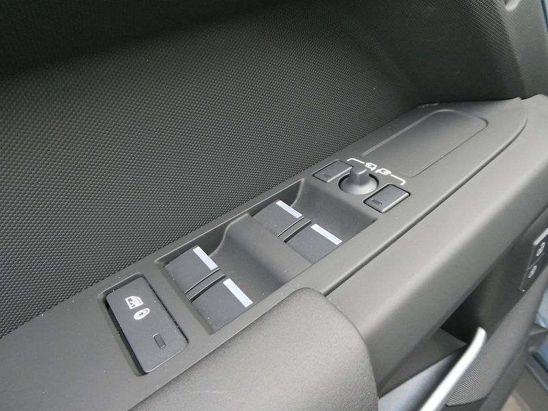 Land Rover Defender 110 S D200 - fotka 12 z 35