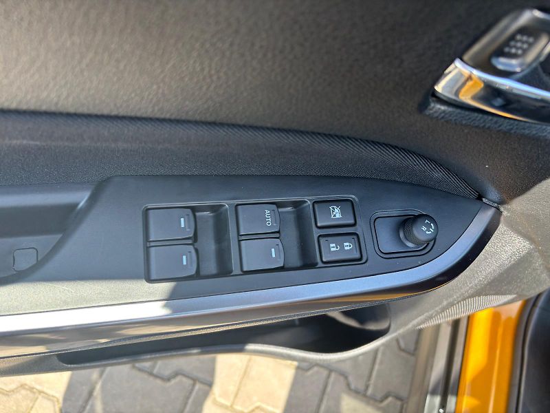 Suzuki Vitara 1,4 BoosterJet Premium - fotka 12 z 25