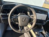 Lexus RZ 450e Luxury Plus Panoramic 4x4 - náhled 15