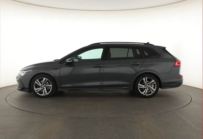 Volkswagen Golf (2022) R-Line 2.0 TDI, Kůže, Navi - fotka 3 z 22