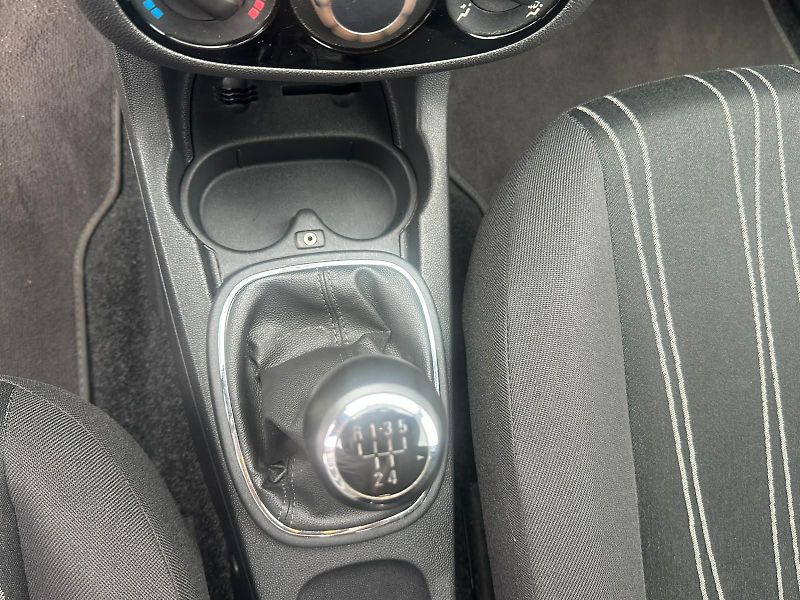 Opel Corsa (2010) 1.2i,63KW,TEMPOMAT,111 EDITION - fotka 18 z 24