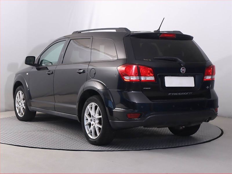 Fiat Freemont (2014) 2.0 MultiJet, 4X4, Automat - fotka 4 z 22