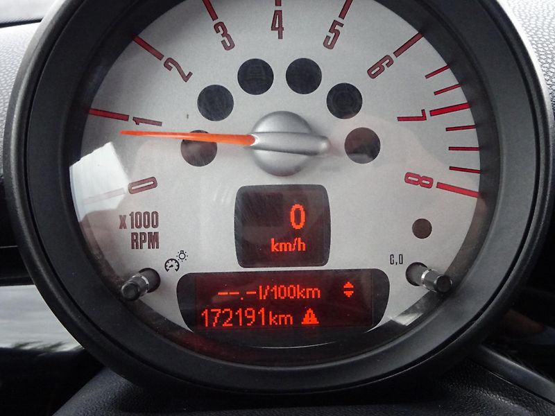 Mini Cooper S 1.6 135kW KABRIO KŮŽE  - fotka 10 z 31