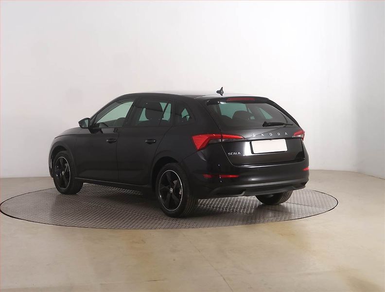 Škoda Scala (2024) 30 edition 1.0 TSI, Automat - fotka 4 z 14