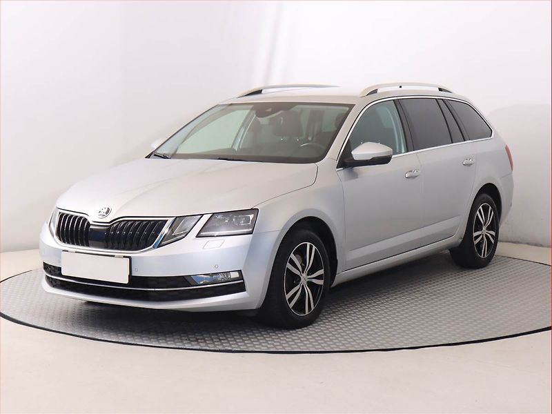 Škoda Octavia (2017) 2.0 TDI, Navi, Tempomat - fotka 2 z 18