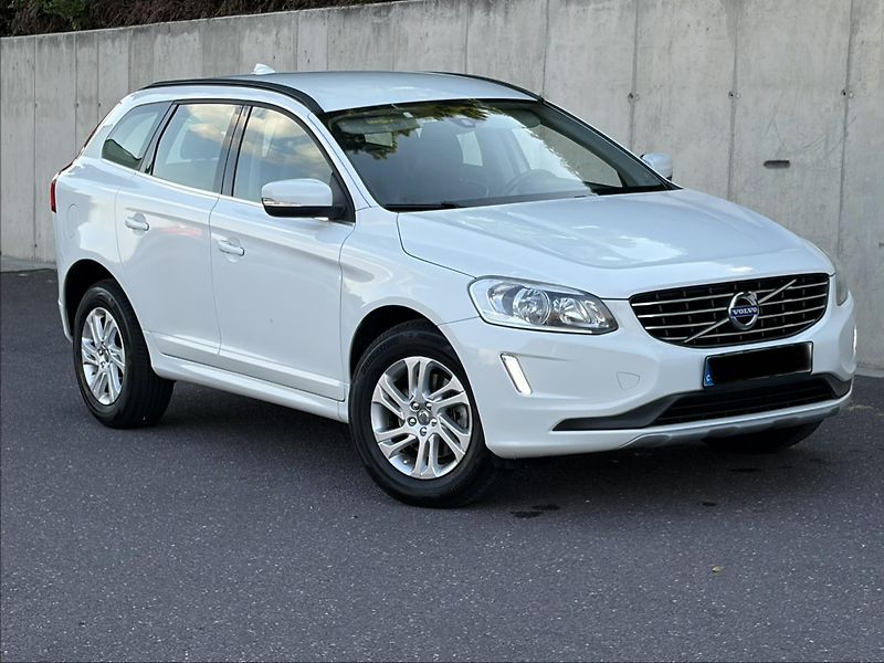 Volvo XC60 (2016) 2.0 D3 110kW AT8/152tkm/SERVIS - fotka 2 z 31