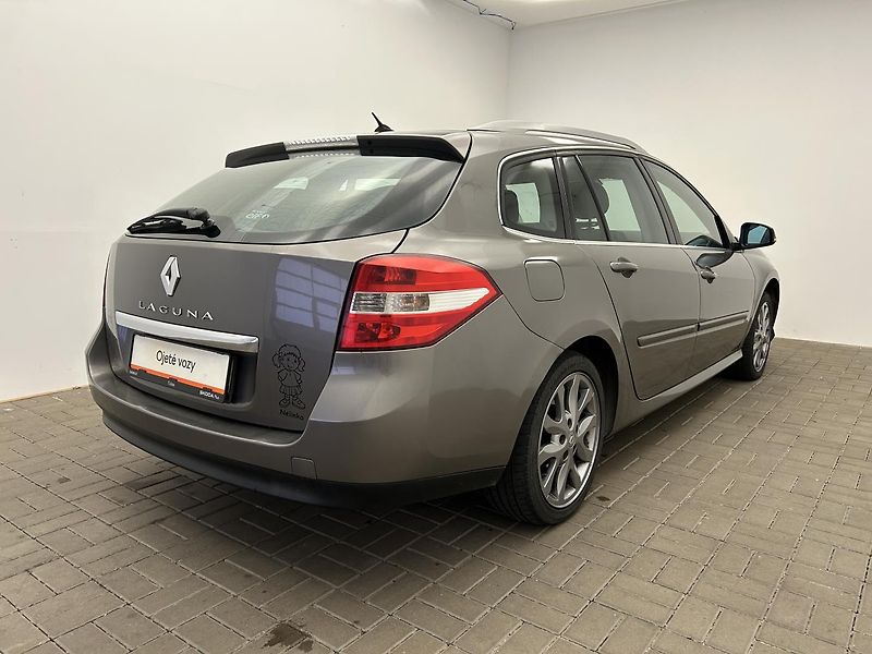 Renault Laguna 1.5 DCI Expression - fotka 2 z 25